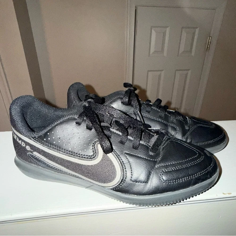 Nike Youth Tiempo Legend 9 Club Turf Soccer Shoes DA1332-004. Youth Sz: 4.5Y